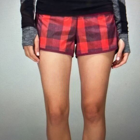 Lululemon | Run: Speed Short | Yama Check Flaming Tomato Rust Berry Size 6 - Picture 1 of 13